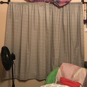 Grey and white Curtain Set